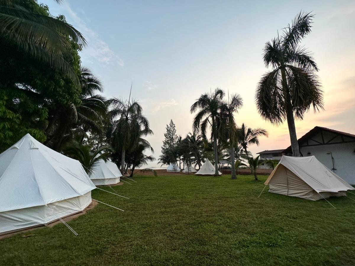 Beach N Breeze Glamping ملقا المظهر الخارجي الصورة