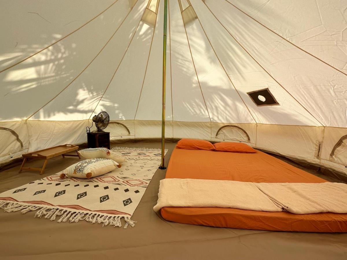 Beach N Breeze Glamping ملقا المظهر الخارجي الصورة