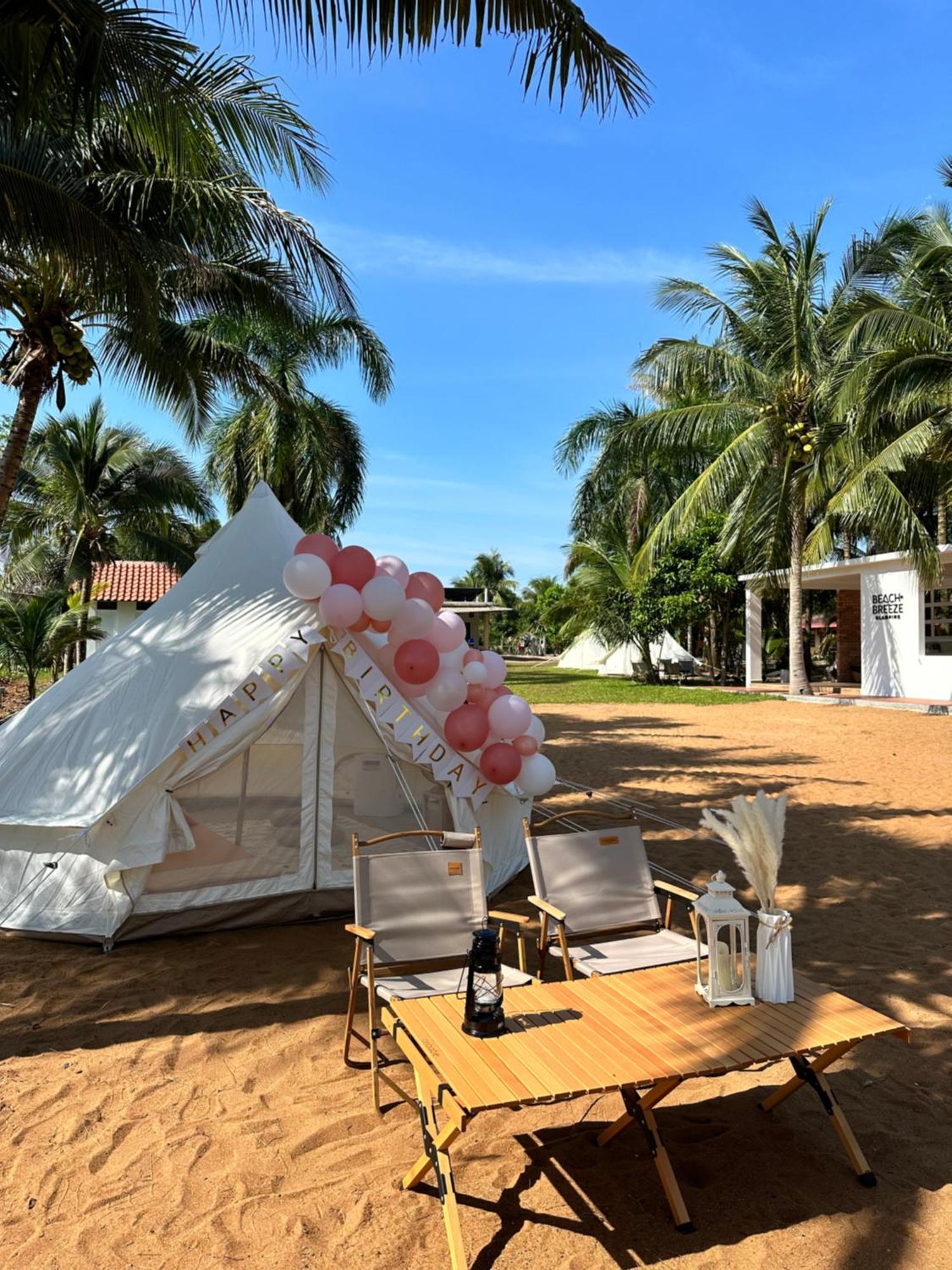 Beach N Breeze Glamping ملقا المظهر الخارجي الصورة